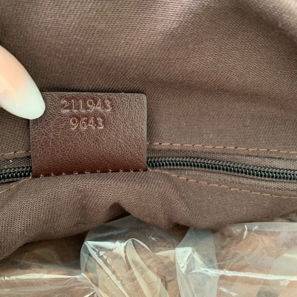 SOLD!! AUTHENTIC GUCCI SUKEY BAG LIKE NEW - Picture 3 of 4